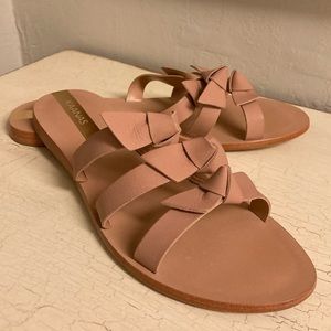 Kaanas Bow Sandals